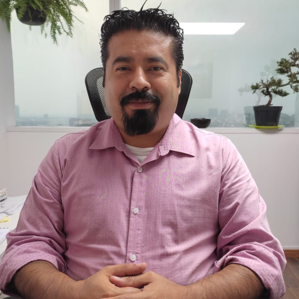simon penaloza director de sistemas concrad 1